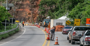 Entidades pedem ao Ministério Público de MT a suspensão dos decretos de emergência para obras nos paredões da Chapada dos Guimarães