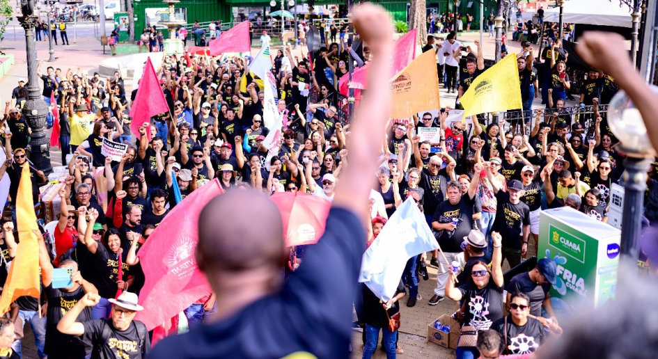 Semana dos Servidores P&uacute;blicos &eacute; marcada por debates, mobiliza&ccedil;&atilde;o e ato em Cuiab&aacute;