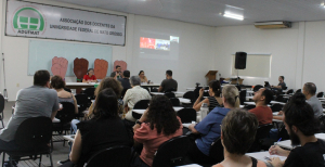 Assembleia hist&oacute;rica em Sinop fortalece posi&ccedil;&atilde;o dos docentes da UFMT pela constru&ccedil;&atilde;o da multicampia e aprova paralisa&ccedil;&atilde;o