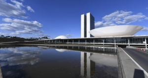 Universidades perdem R$ 488 milh&otilde;es em 2026, enquanto recursos de emendas aumentam