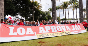 ANDES-SN participa de ato do Fonasefe no Senado pela aprovação da LOA 2025